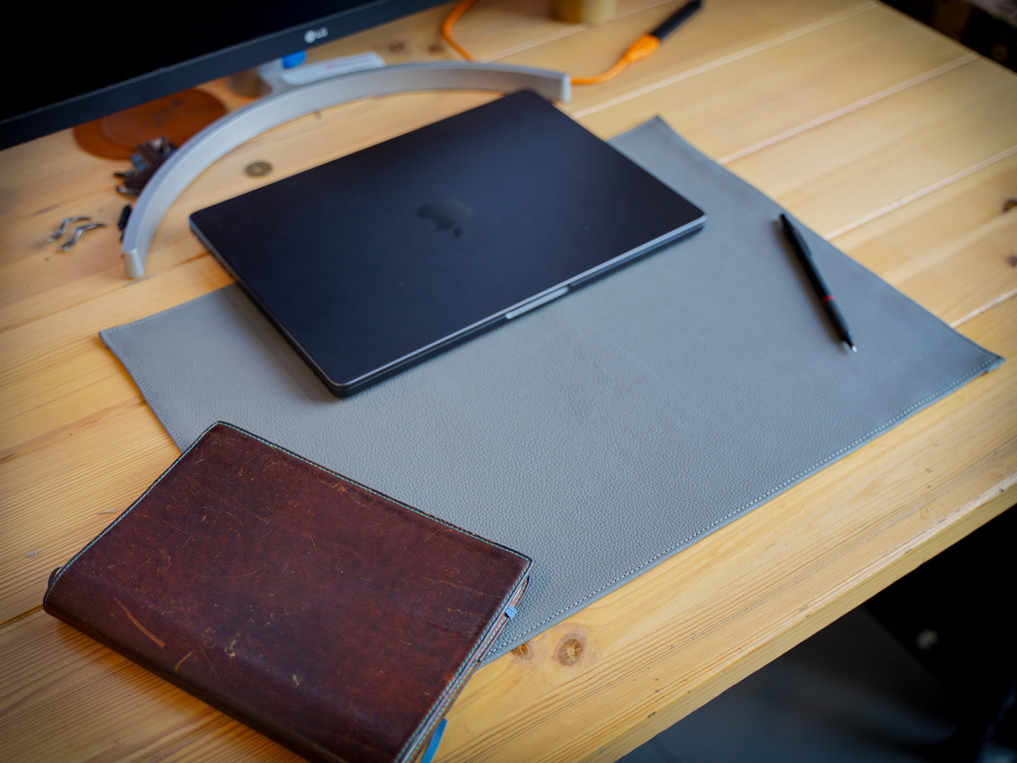 Italian Leather Table Mat with Square Corners - Grey