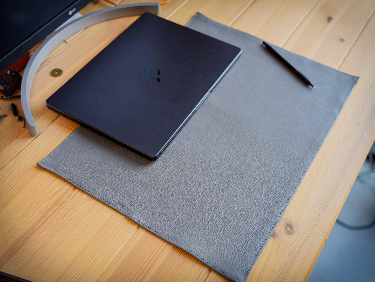 Italian Leather Table Mat with Square Corners - Grey
