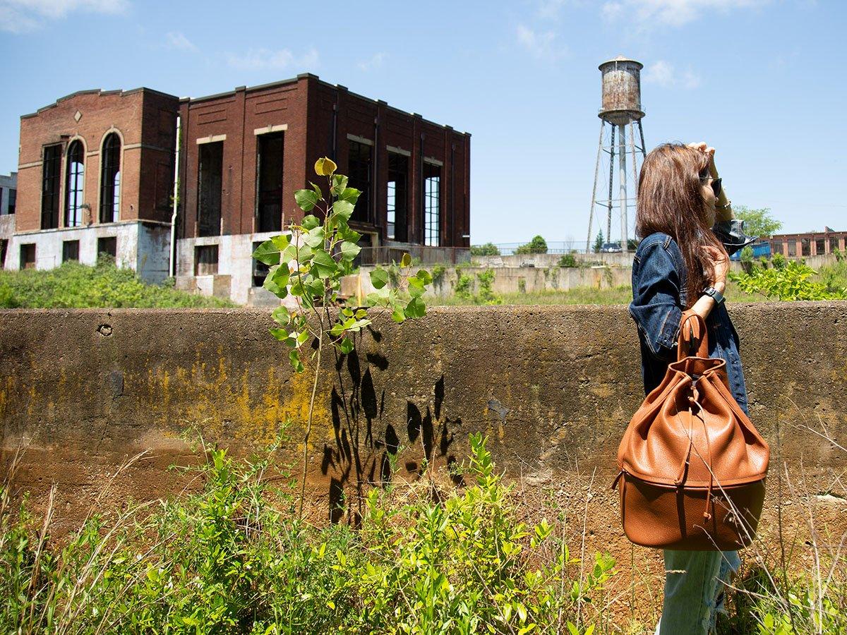 Large Leather Backpack Izzy Italian - Brown Backpack - olpr.